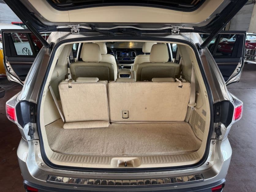 2015 Toyota Highlander thumbnail 5