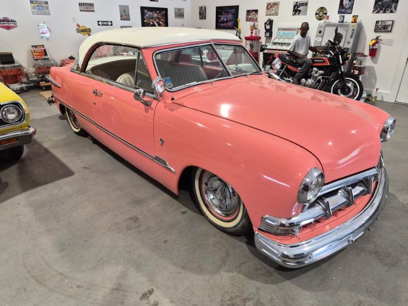 1951 Ford Crown Victoria thumbnail 12