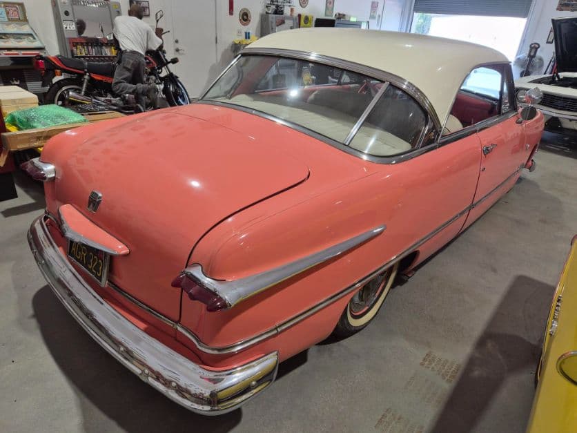 1951 Ford Crown Victoria thumbnail 3
