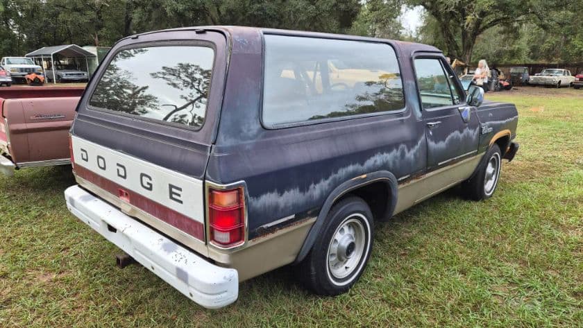 1992 Dodge Ramcharger thumbnail 3