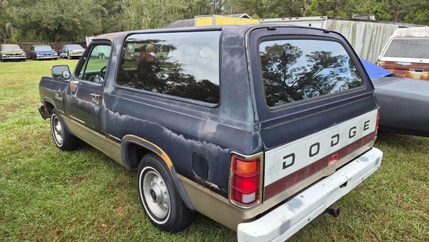 1992 Dodge Ramcharger thumbnail 4