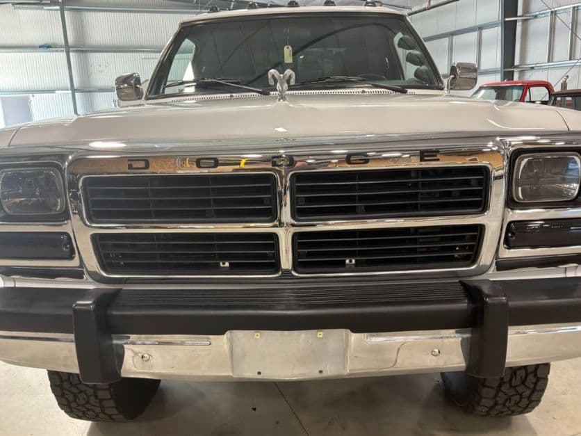 1993 Dodge 2500 thumbnail 11