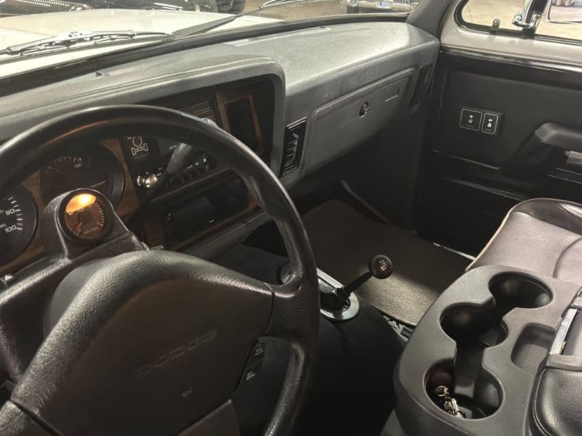 1993 Dodge 2500 thumbnail 27