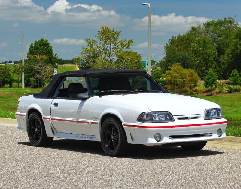 1987 Ford Mustang GT — photo 1