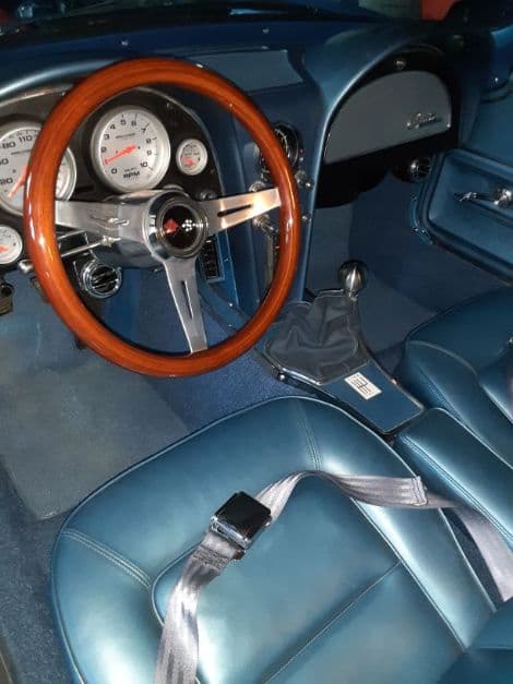1965 Chevrolet Corvette thumbnail 7
