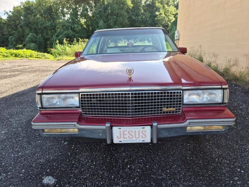 1988 Cadillac Coupe Deville thumbnail 4