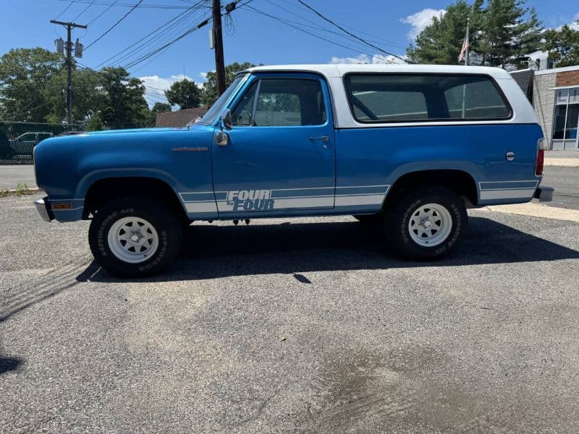 1975 Dodge Ramcharger thumbnail 4