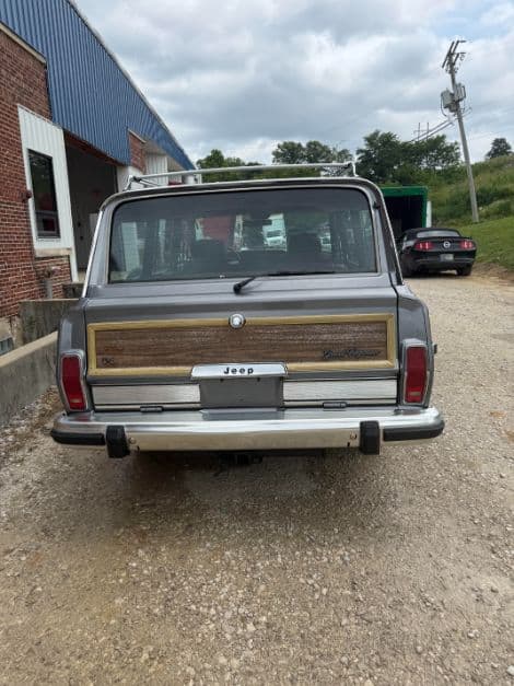 1991 Jeep Wagoneer thumbnail 8