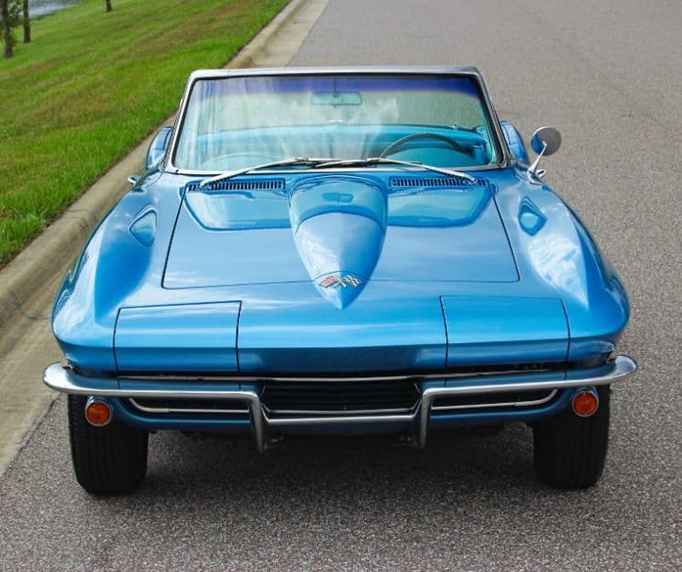 1965 Chevrolet Corvette thumbnail 3