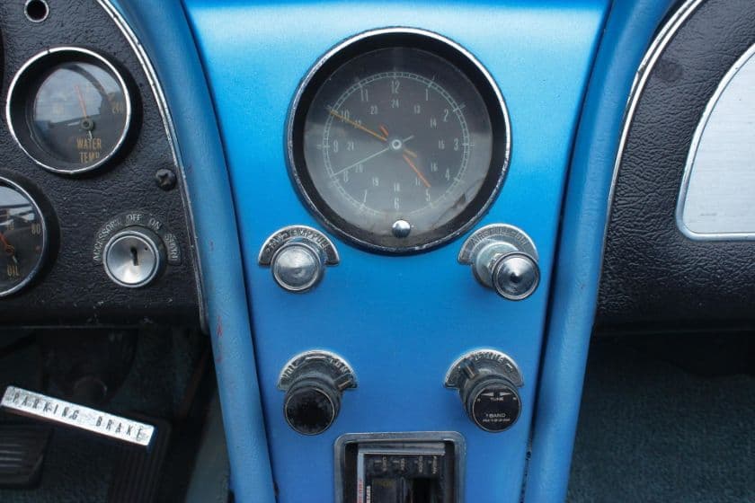 1965 Chevrolet Corvette thumbnail 7