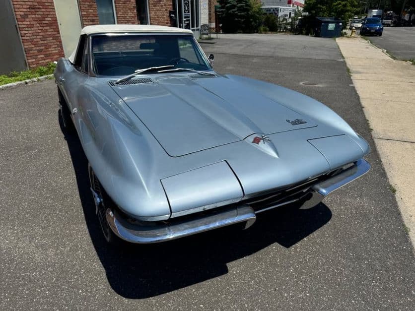 1966 Chevrolet Corvette Convertible thumbnail 9