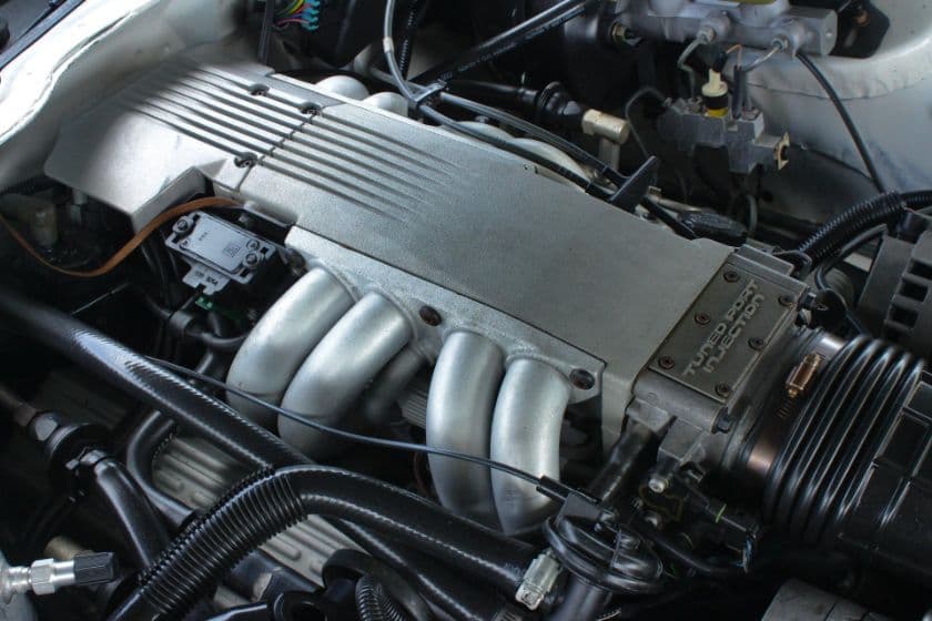 1990 Chevrolet Camaro IROC Z thumbnail 3