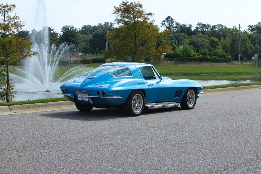 1967 Chevrolet Corvette thumbnail 3
