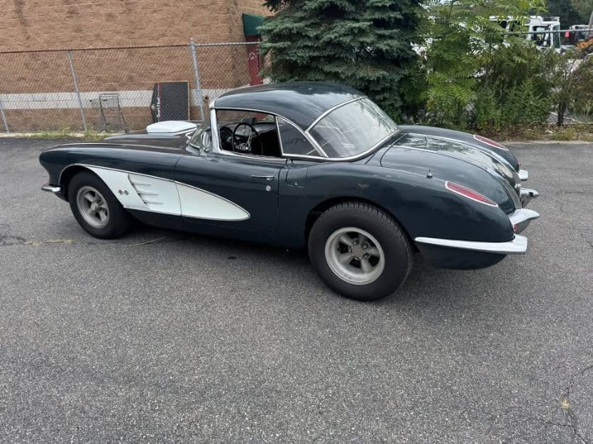 1958 Chevrolet Corvette Convertible thumbnail 6