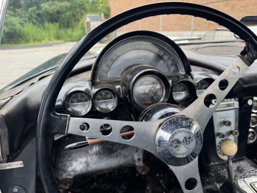 1958 Chevrolet Corvette Convertible thumbnail 10