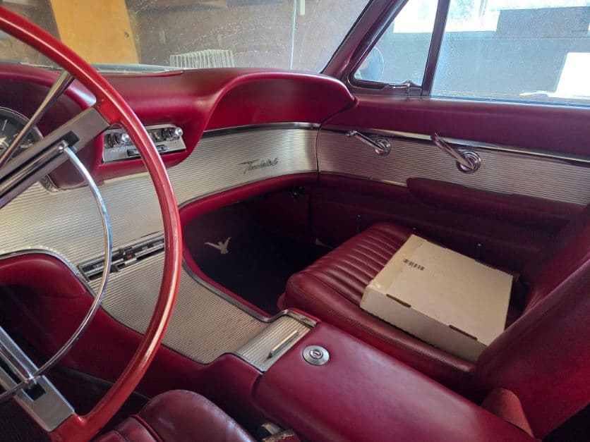1962 Ford Thunderbird Convertible thumbnail 16