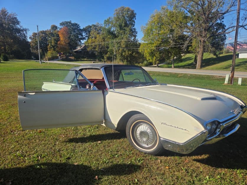 1962 Ford Thunderbird Convertible thumbnail 8