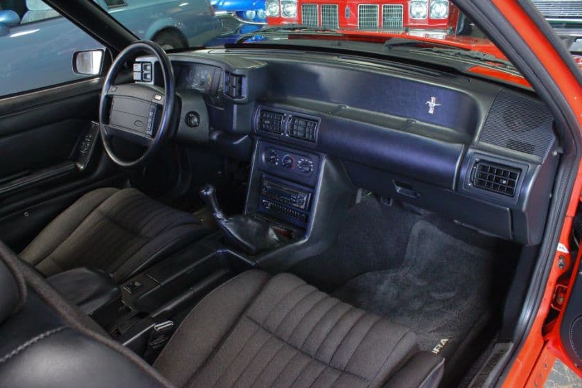 1993 Ford Mustang GT thumbnail 6