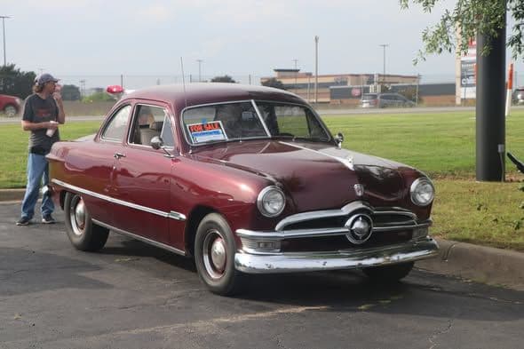 1950 Ford Custom Coupe thumbnail 3