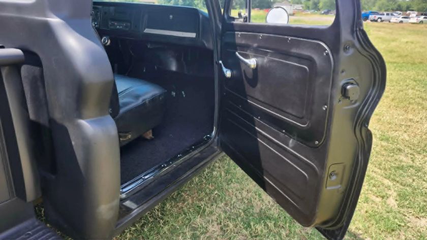 1966 Chevrolet C10 Pickup thumbnail 8