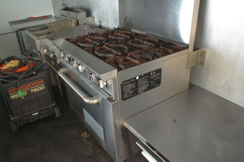 2009 Middlebury Trailers Food Trailer thumbnail 8