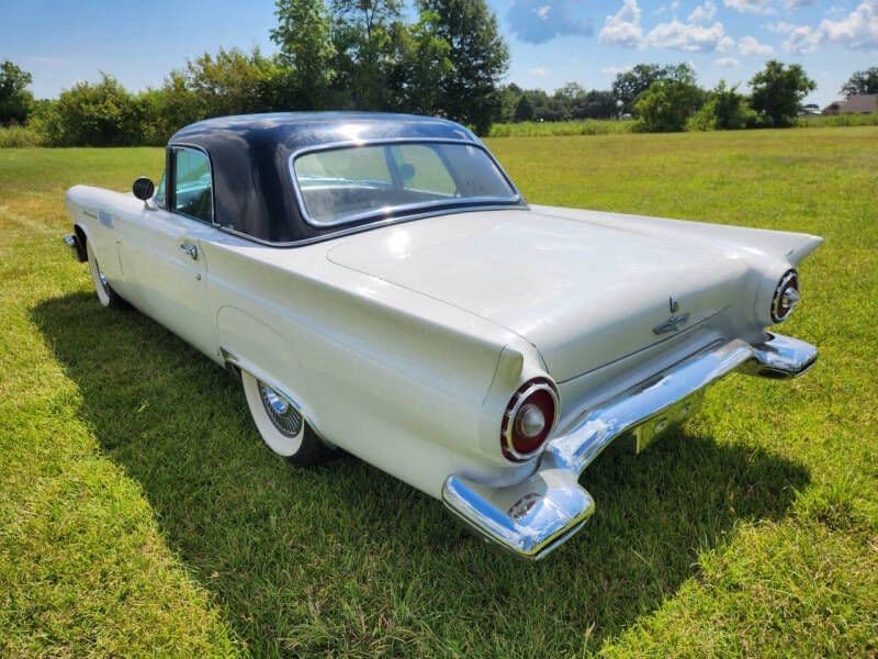 1957 Ford Thunderbird Convertible thumbnail 14