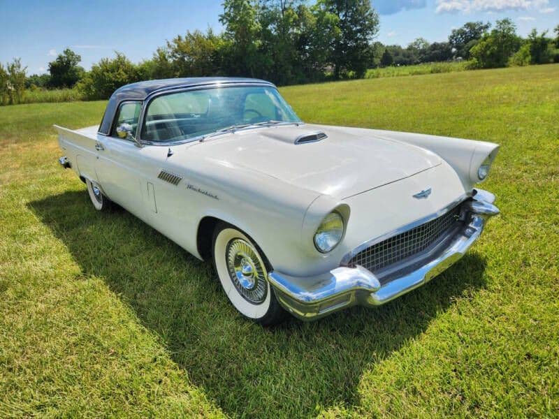 1957 Ford Thunderbird Convertible — photo 2