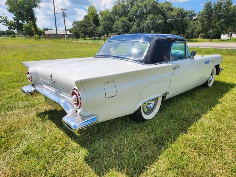 1957 Ford Thunderbird Convertible thumbnail 13