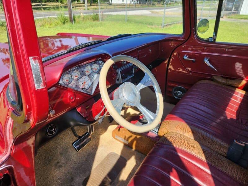 1957 Chevrolet 3100 thumbnail 9
