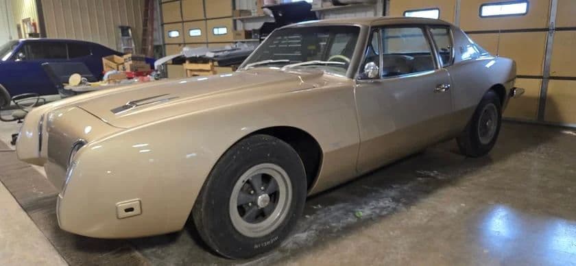 1963 Studebaker Avanti R2 — photo 1