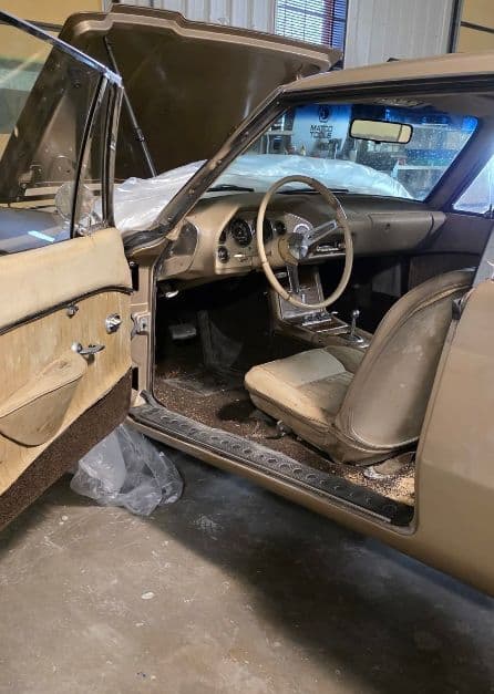 1963 Studebaker Avanti R2 — photo 2