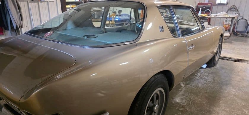 1963 Studebaker Avanti R2 thumbnail 3