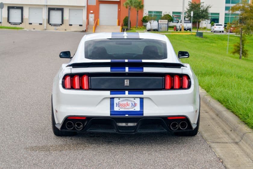 2016 Ford Mustang Shelby GT350 thumbnail 13