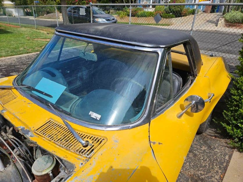 1965 Chevrolet Corvette Convertible thumbnail 10