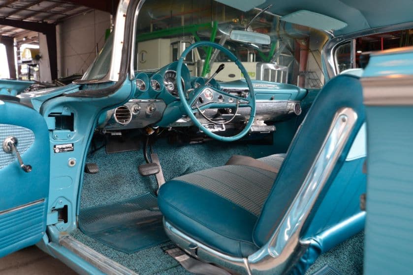 1960 Chevrolet Impala — photo 13