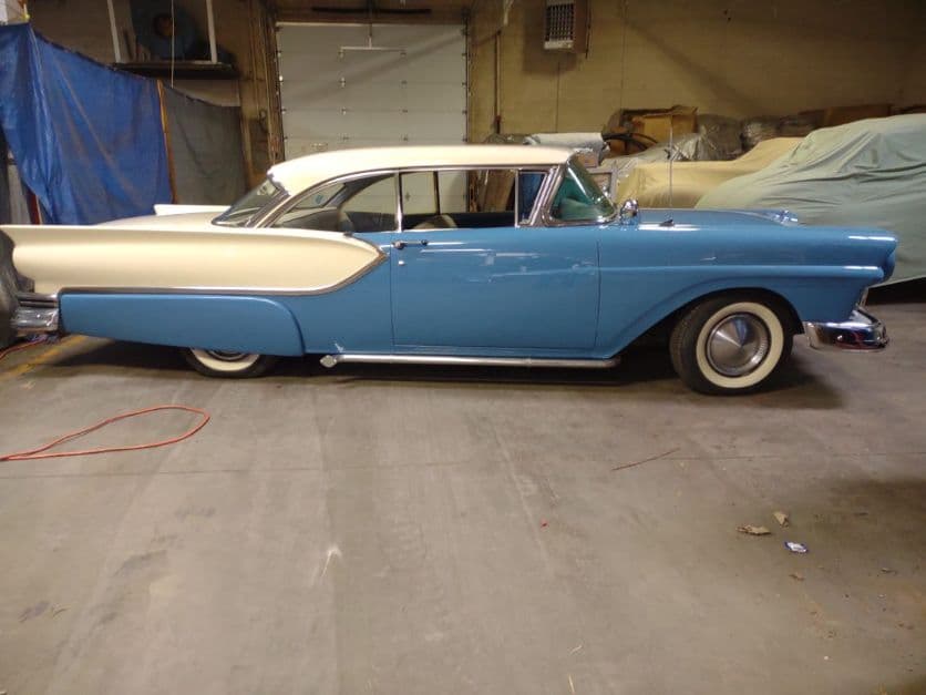 1957 Ford Fairlane thumbnail 4