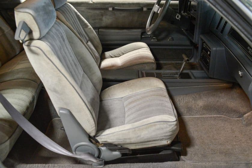 1987 Buick T-Type thumbnail 10