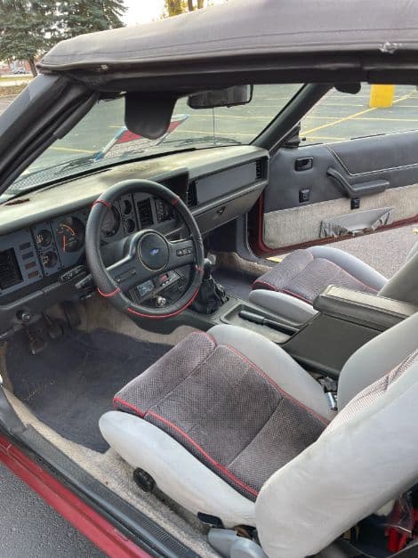 1986 Ford Mustang GT Convertible thumbnail 20