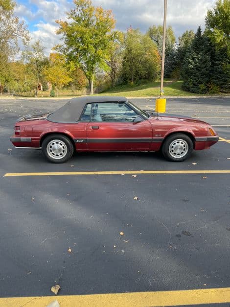 1986 Ford Mustang GT Convertible thumbnail 29