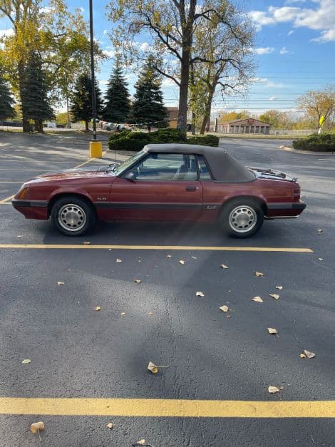 1986 Ford Mustang GT Convertible — photo 30