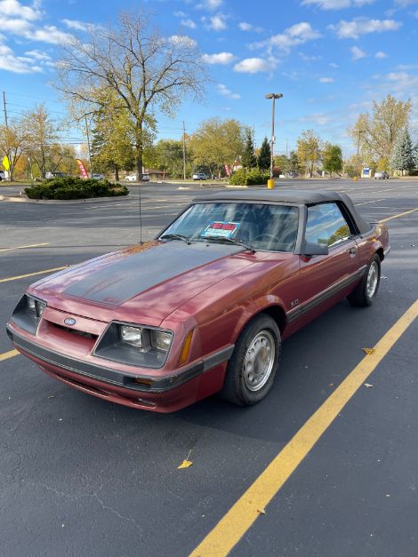1986 Ford Mustang GT Convertible thumbnail 25