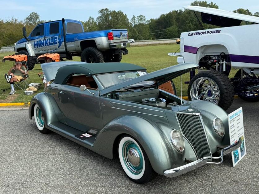 1936 Ford Cabriolet — photo 1
