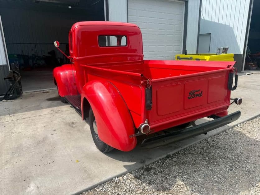 1946 Ford Pickup thumbnail 3