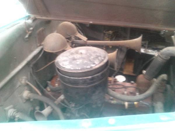 1941 Chrysler Royal thumbnail 3
