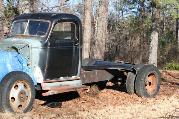 1941 Chevrolet 3500 — photo 1