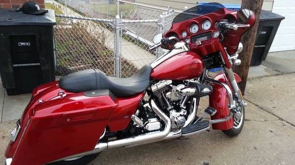 2012 Harley Davidson Street Glide — photo 1