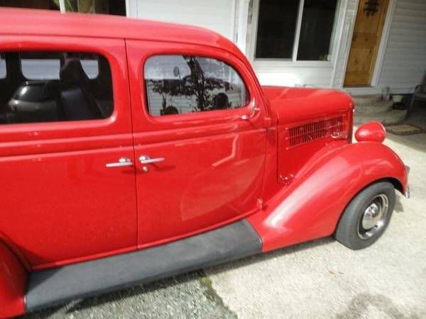 1936 Ford Deluxe thumbnail 3