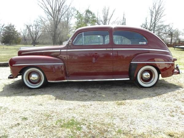 1947 Ford Super Deluxe — photo 1