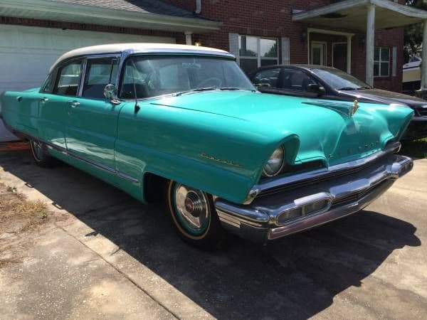 1956 Lincoln Capri — photo 1