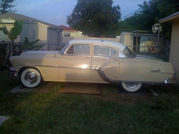 1954 Pontiac Star Chief Deluxe thumbnail 5